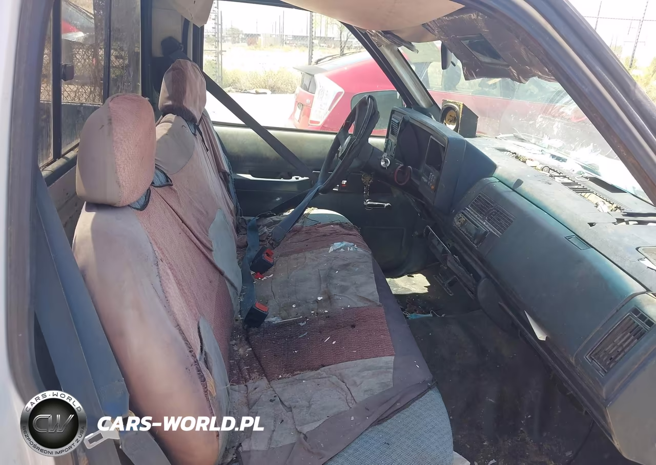 1994 Chevrolet Gmt-400 C1500 VIN:1GCEC14Z4RZ156692 - 5