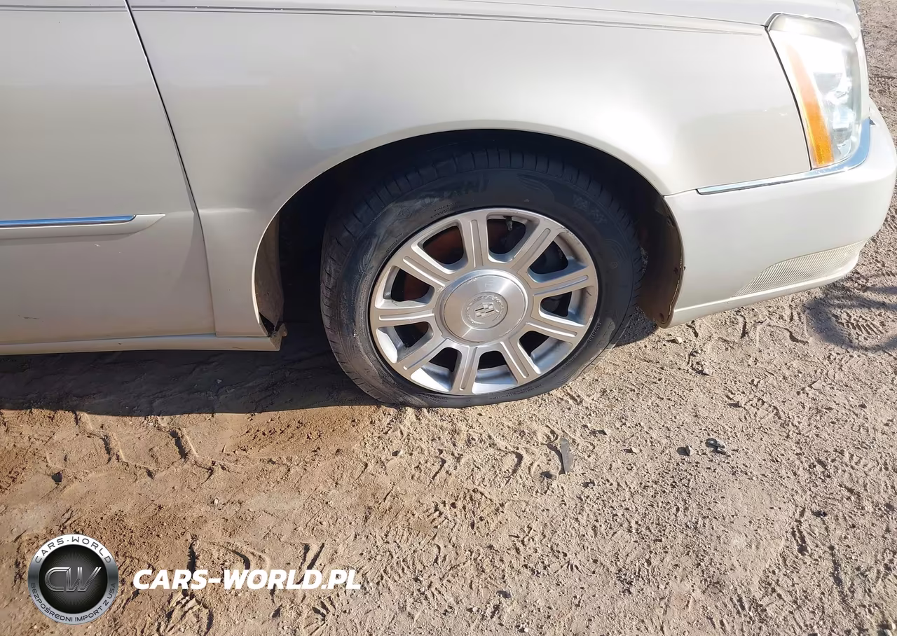 2010 Cadillac Dts 1Sa VIN:1G6KA5EYXAU135422 - 6