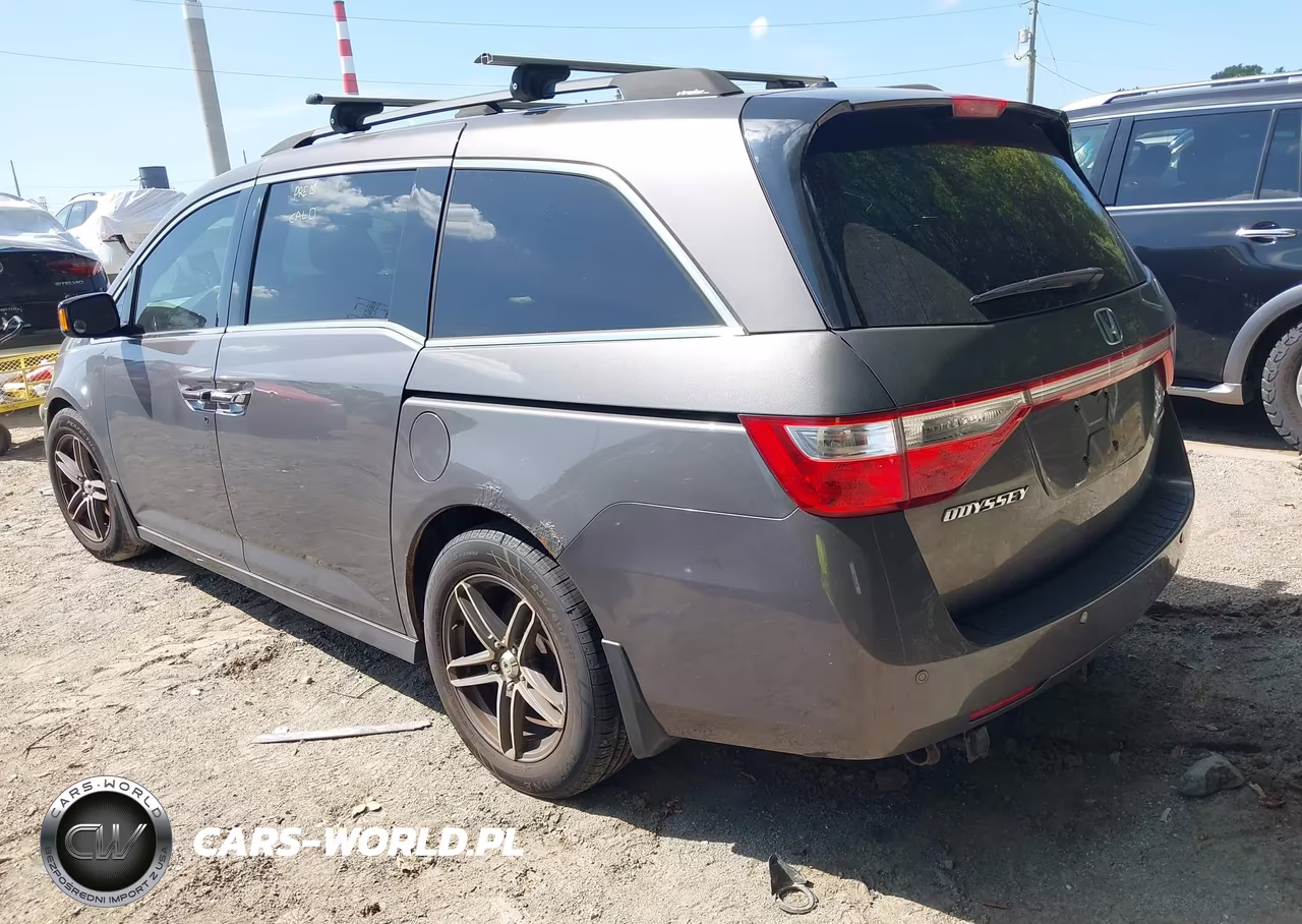 2011 Honda Odyssey Touring-Touring Elite VIN:5FNRL5H91BB047573 - 3