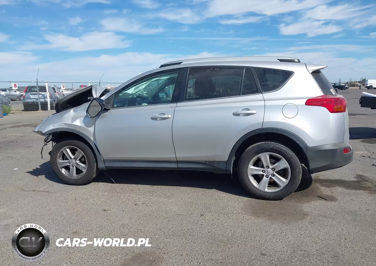 2014 Toyota Rav4 Xle VIN:2T3RFREV0EW137179 - 15