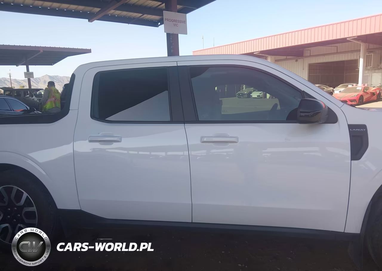 2024 Ford Maverick Lariat VIN:3FTTW8S97RRB39688 - 13