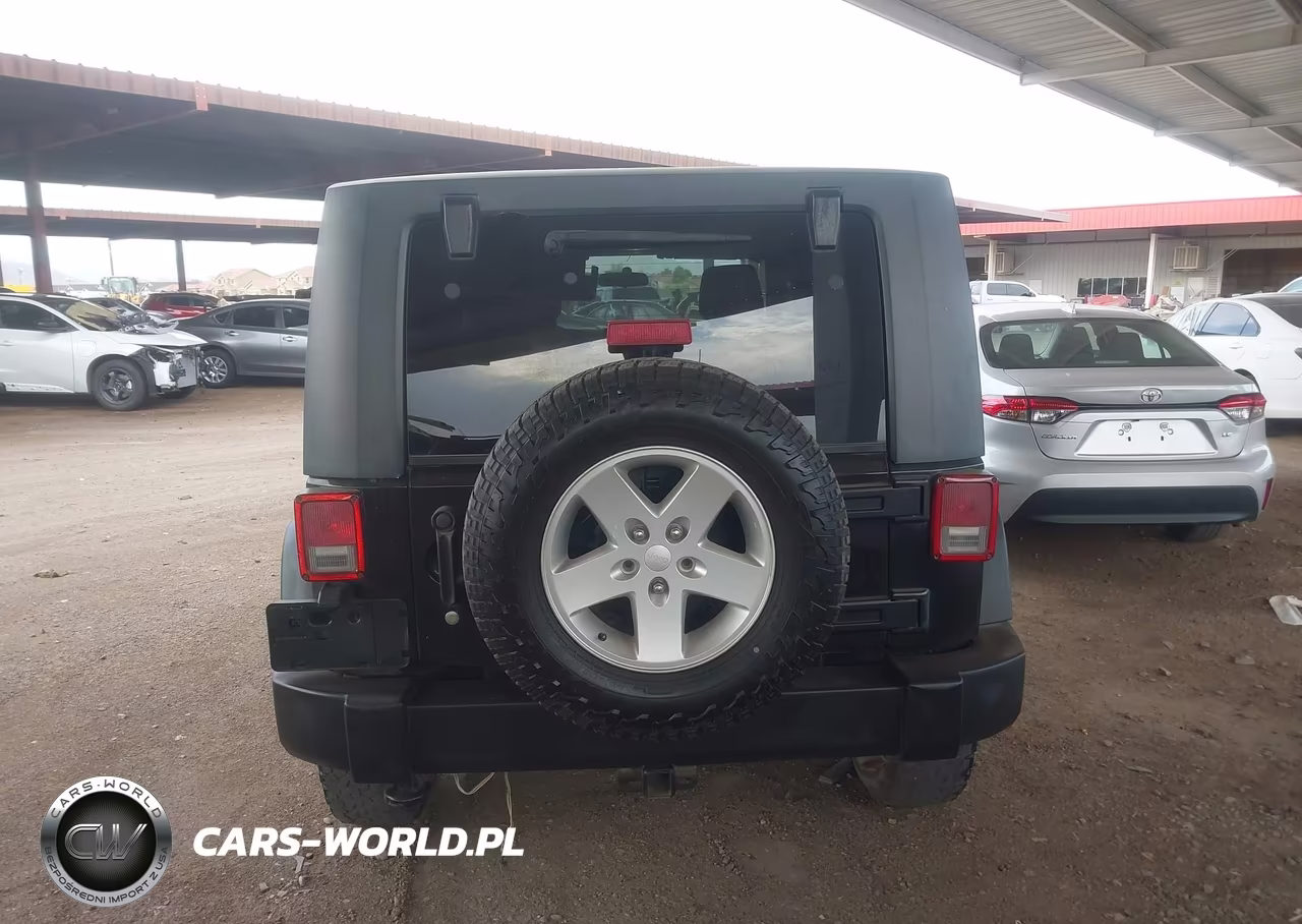 2011 Jeep Wrangler Unlimited Rubicon VIN:1J4BA6H12BL527328 - 16