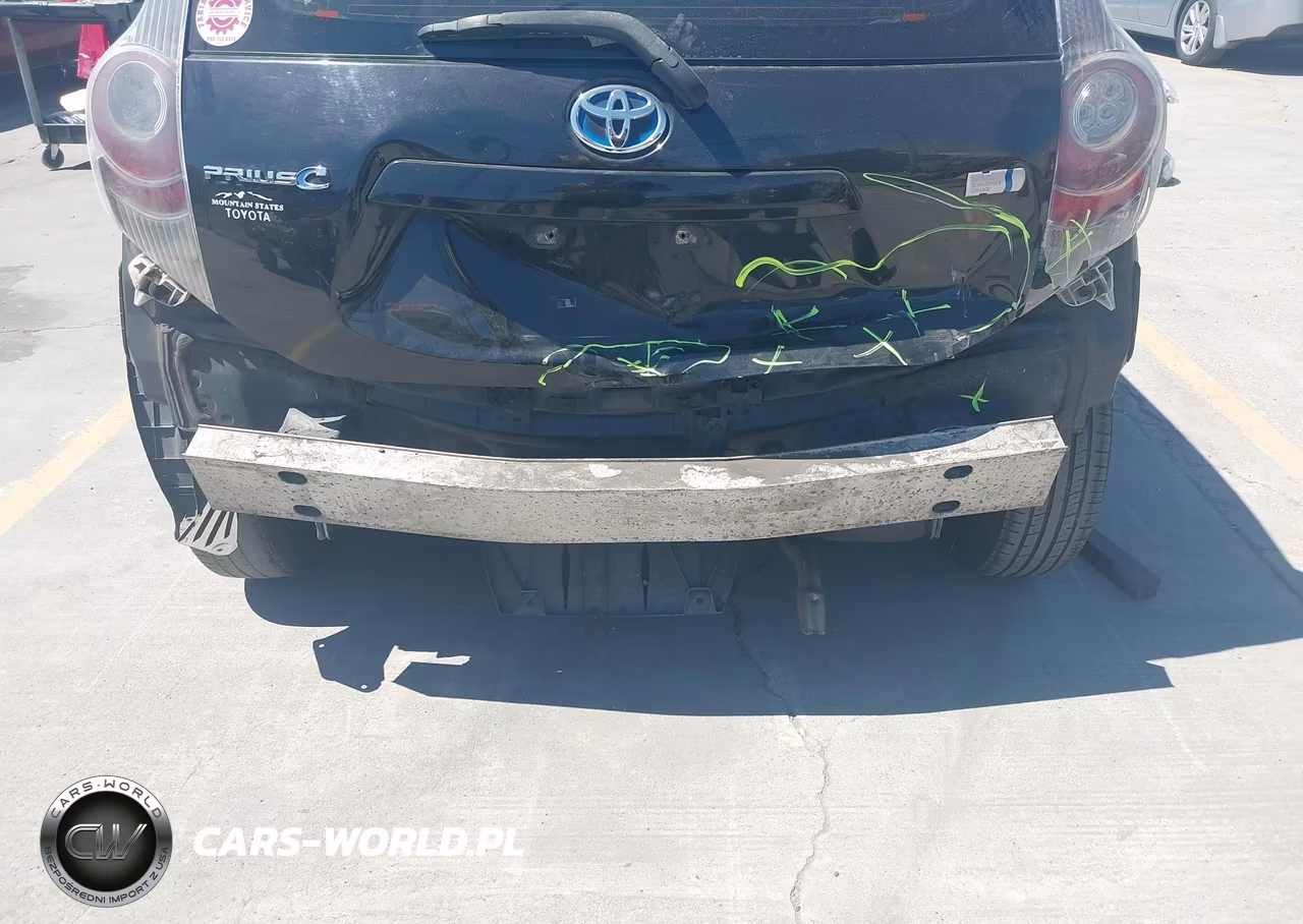 2013 Toyota Prius C Two VIN:JTDKDTB35D1056098 - 18