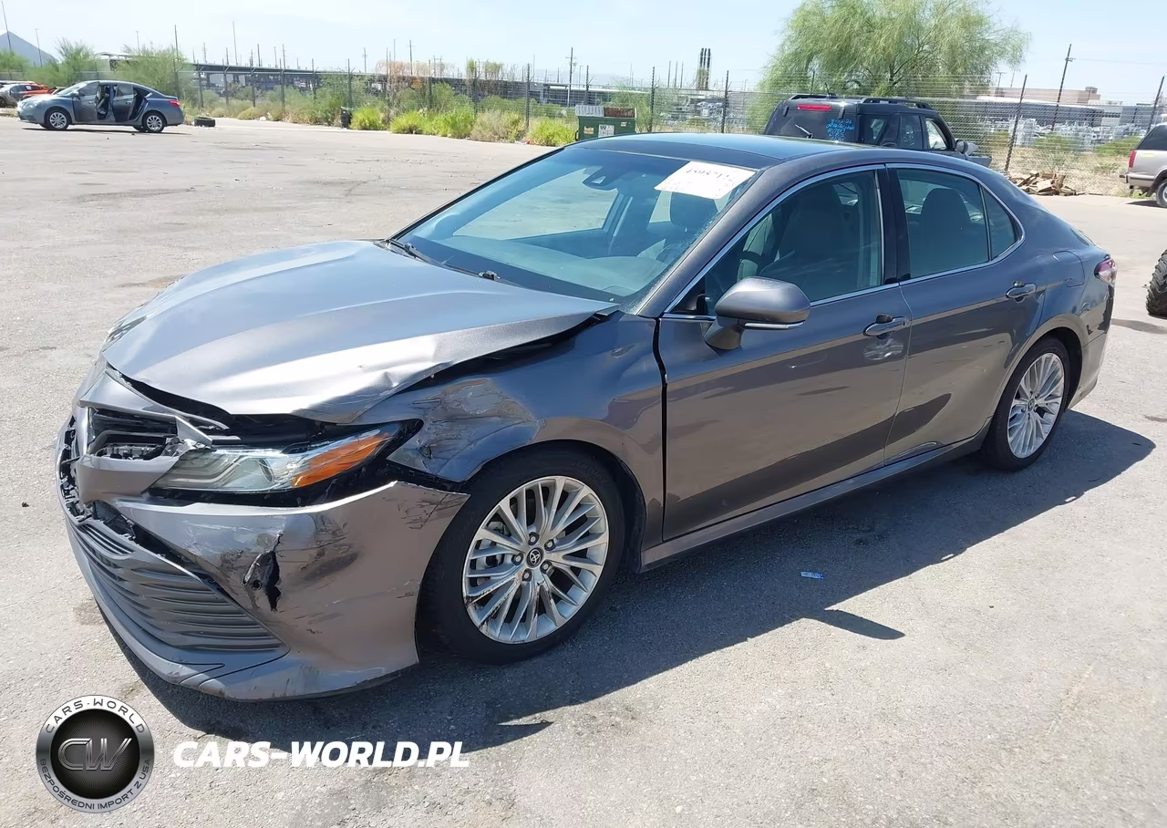 2018 Toyota Camry Xle VIN:4T1B11HK1JU014884 - 2