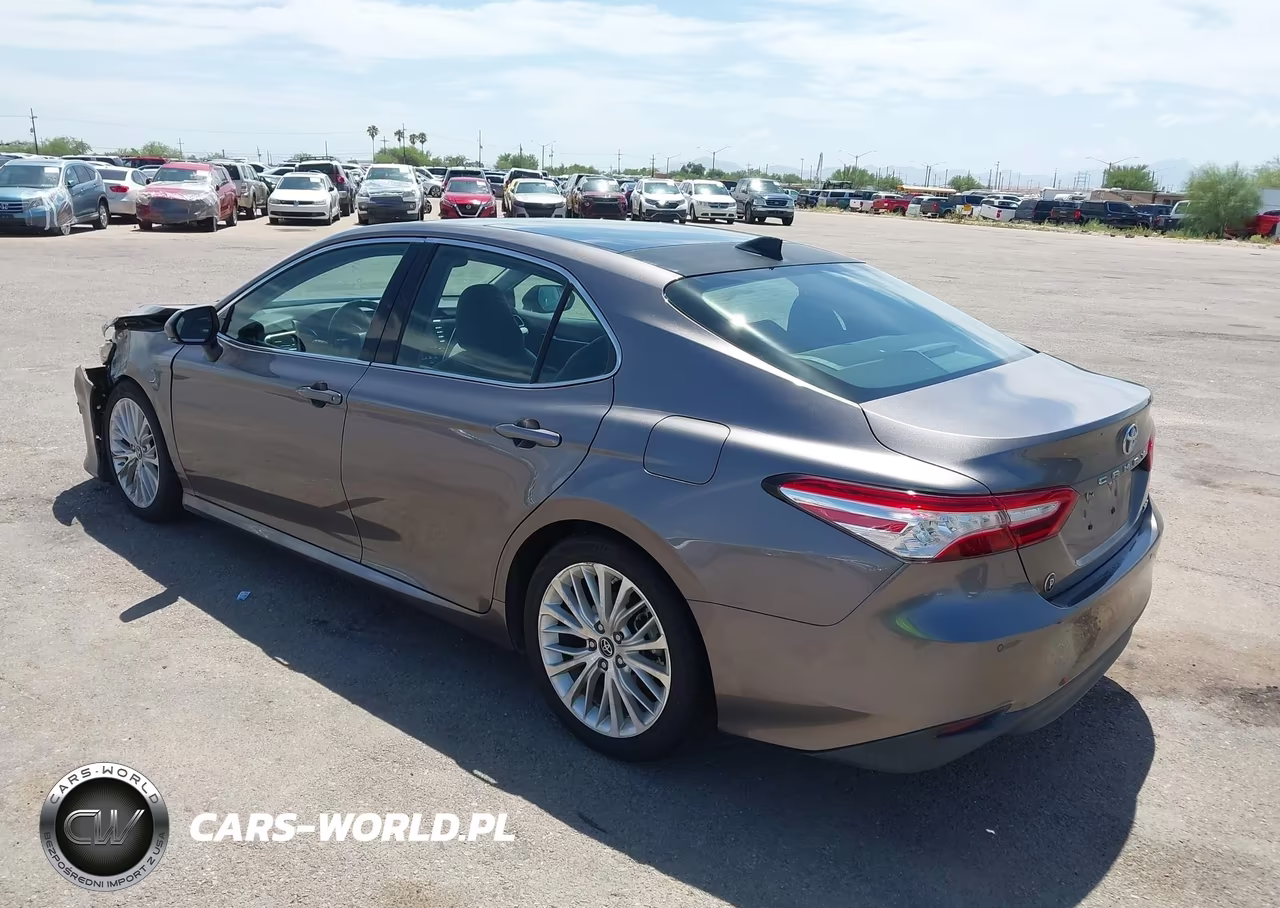 2018 Toyota Camry Xle VIN:4T1B11HK1JU014884 - 3