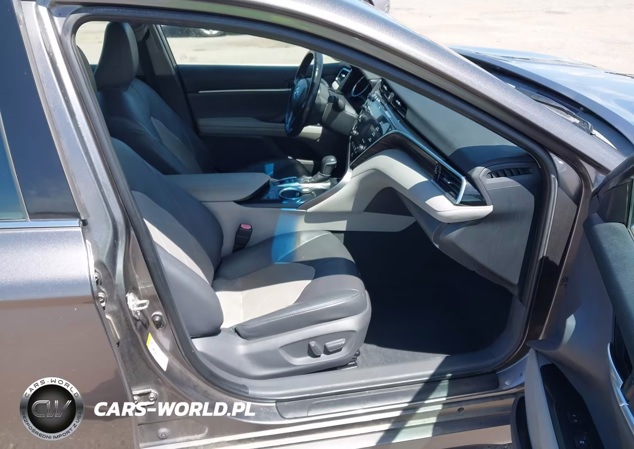 2018 Toyota Camry Xle VIN:4T1B11HK1JU014884 - 5