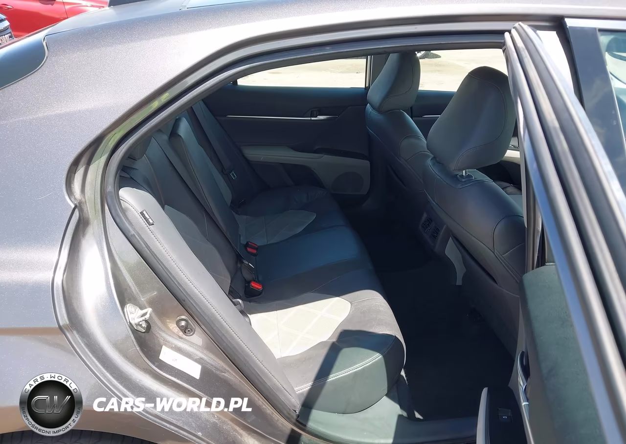 2018 Toyota Camry Xle VIN:4T1B11HK1JU014884 - 8