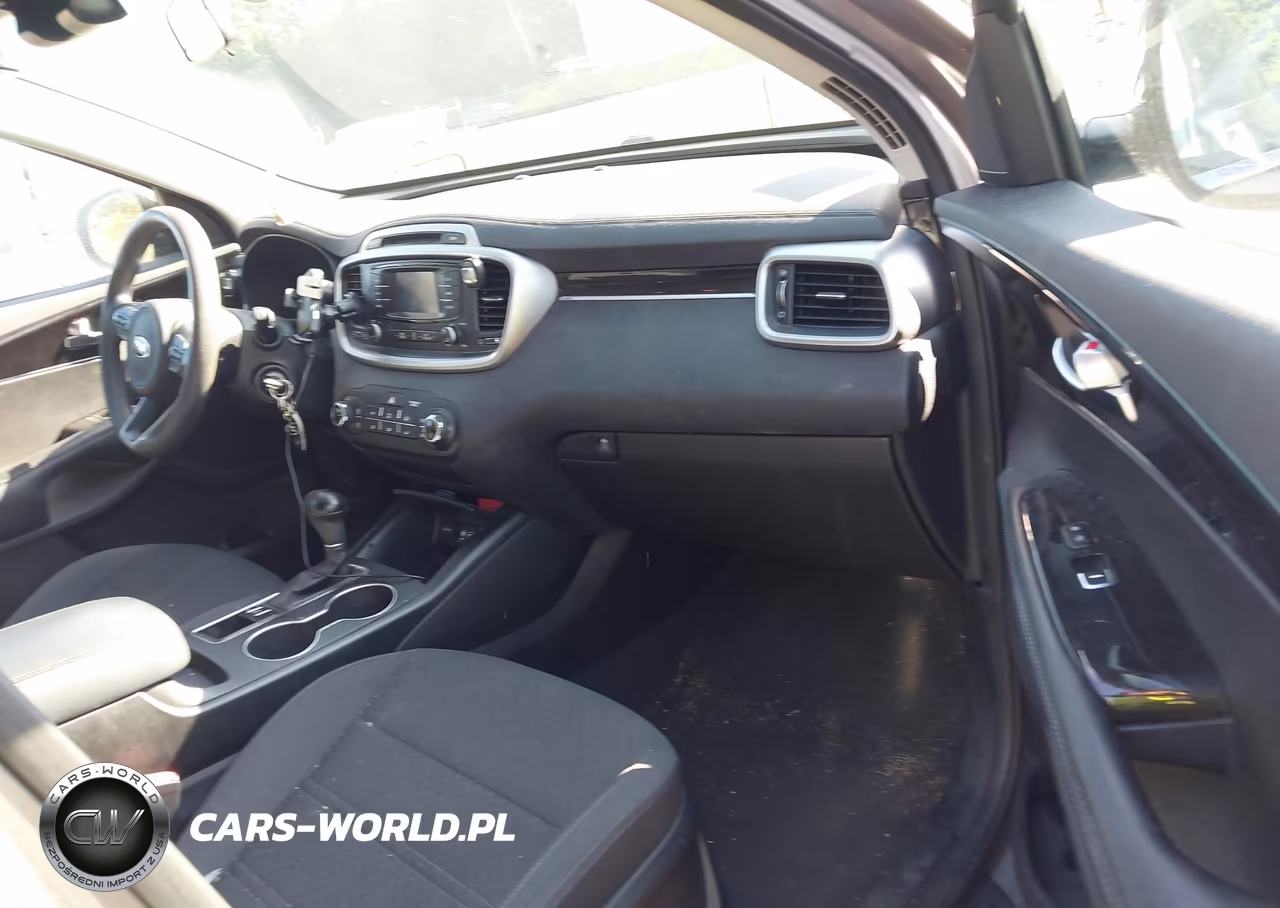 2018 Kia Sorento 3.3L Lx VIN:5XYPGDA54JG371461 - 5