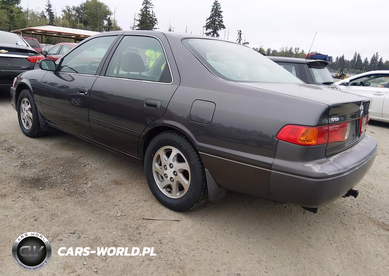 2000 Toyota Camry Le V6 VIN:4T1BF22KXYU938606 - 3