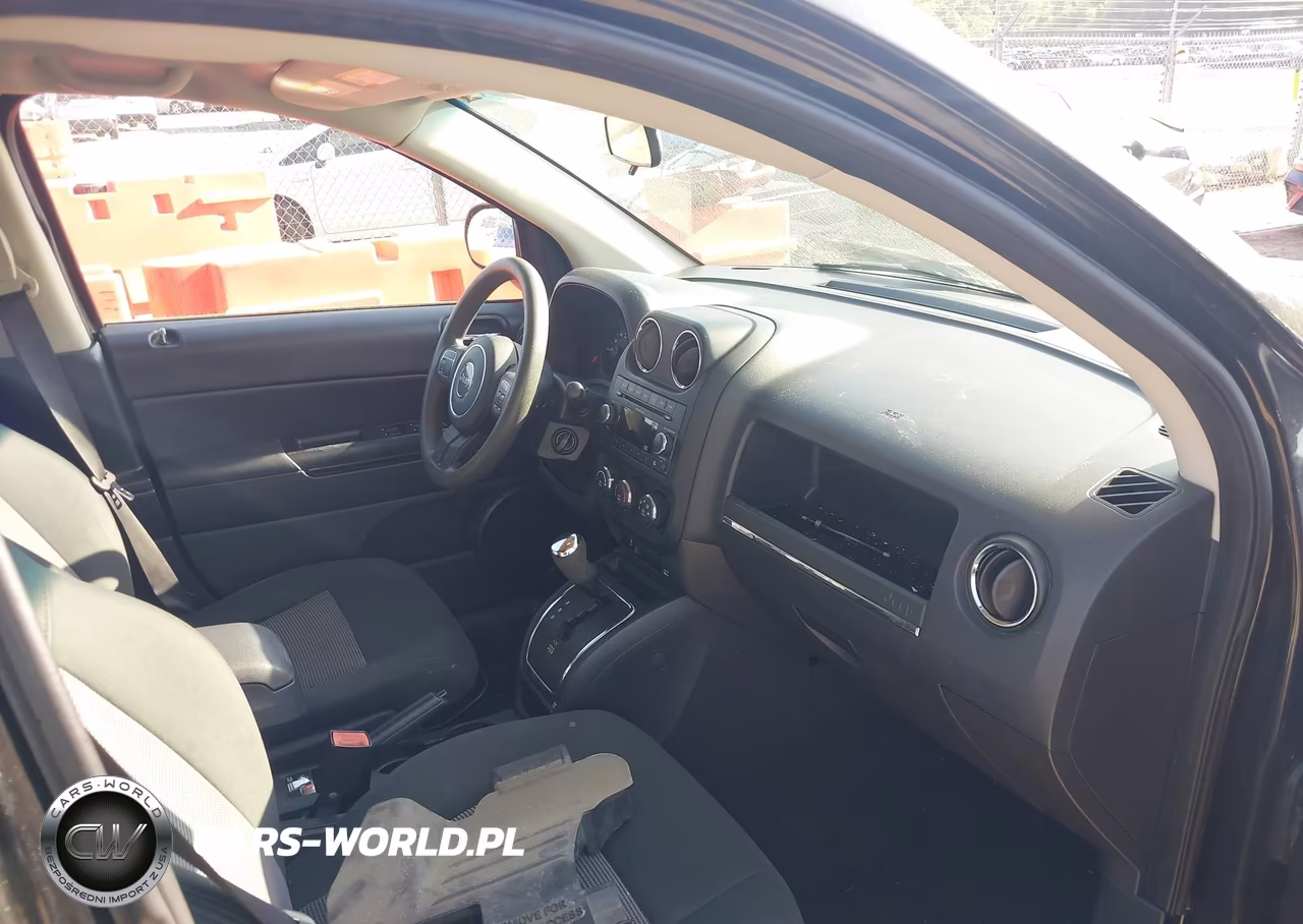 2011 Jeep Compass VIN:1J4NF1FB2BD218174 - 5