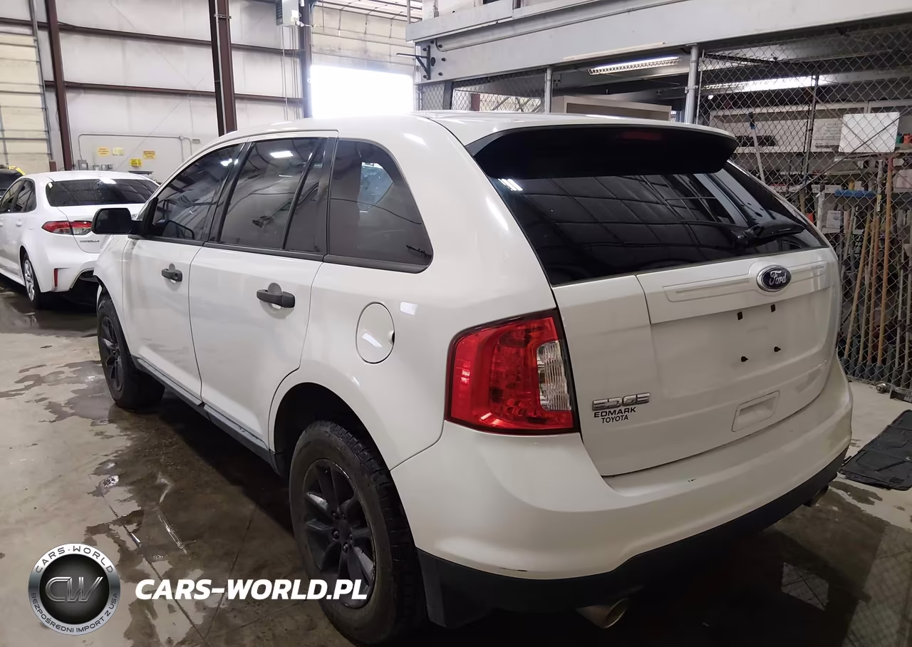 2013 Ford Edge Se VIN:2FMDK3GCXDBB74932 - 3