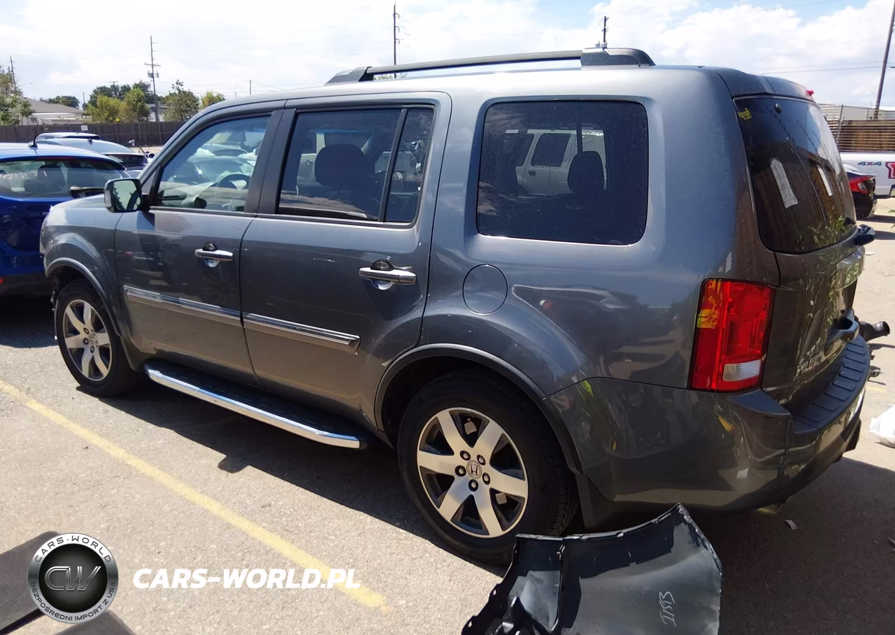 2012 Honda Pilot Touring VIN:5FNYF4H96CB042738 - 3