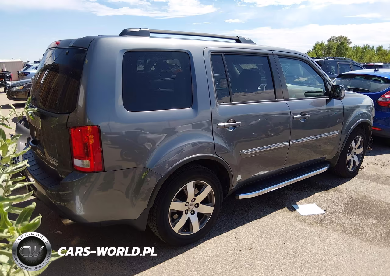 2012 Honda Pilot Touring VIN:5FNYF4H96CB042738 - 4
