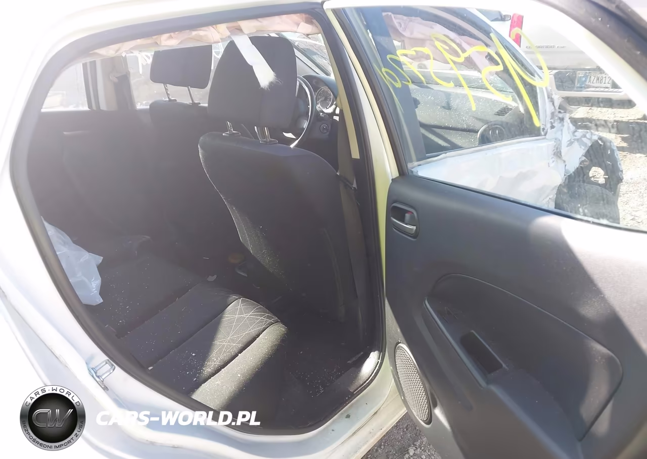 2014 Mazda Mazda2 Sport VIN:JM1DE1KY1E0174694 - 8