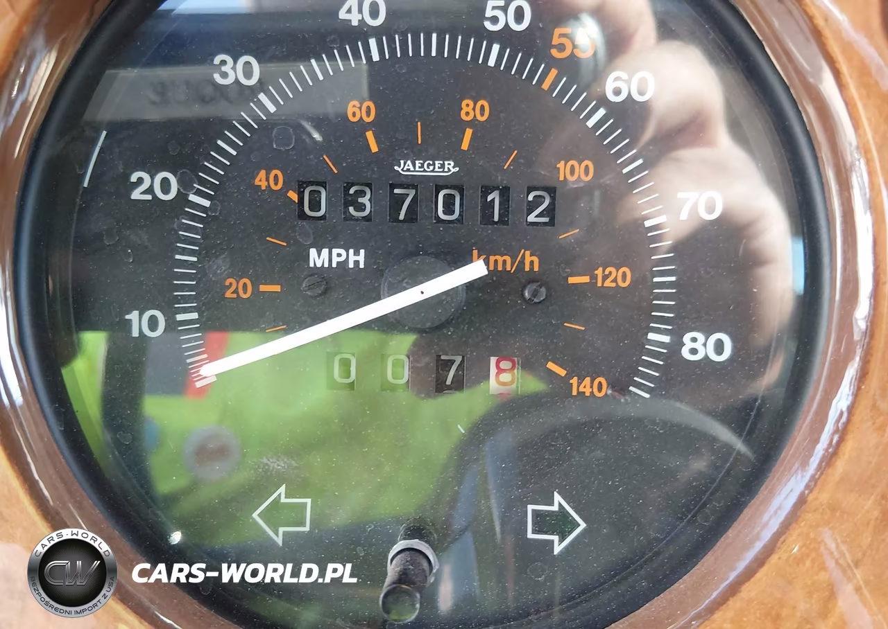 1983 Rolls-Royce Silver Spur VIN:SCAZN42AXDCX07446 - 16