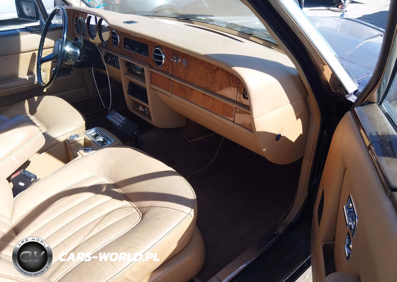 1983 Rolls-Royce Silver Spur VIN:SCAZN42AXDCX07446 - 5
