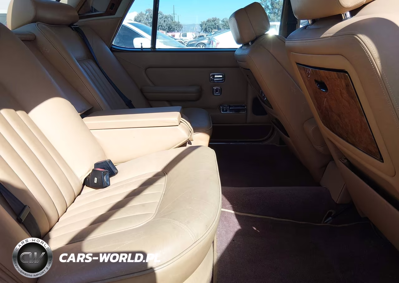 1983 Rolls-Royce Silver Spur VIN:SCAZN42AXDCX07446 - 8