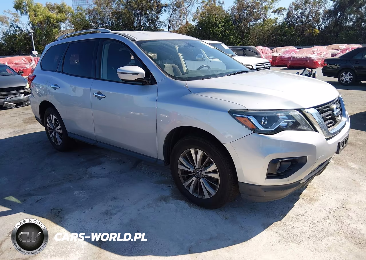 2019 Nissan Pathfinder Sv
