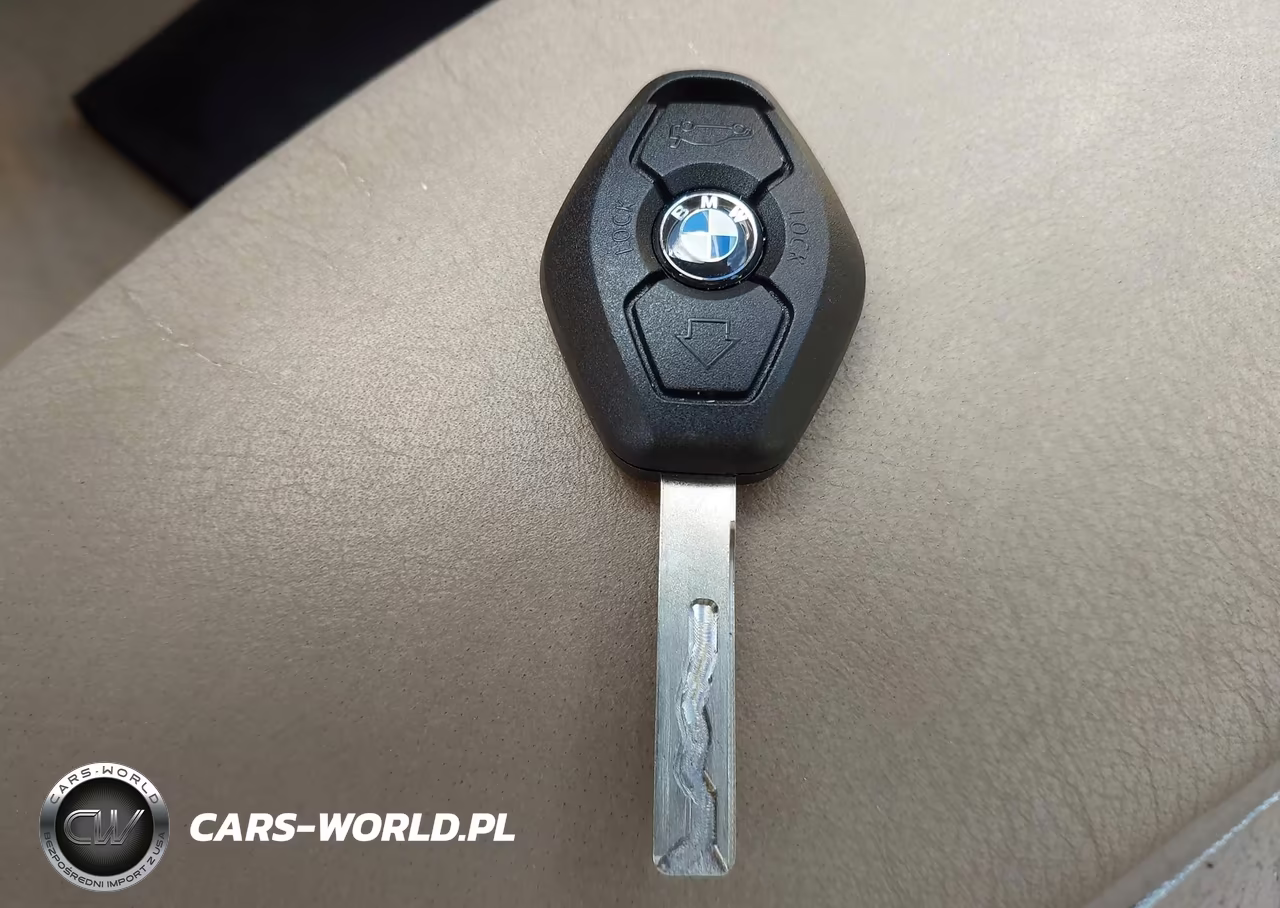 2005 BMW 330I VIN:WBAEV53455KM39660 - 11