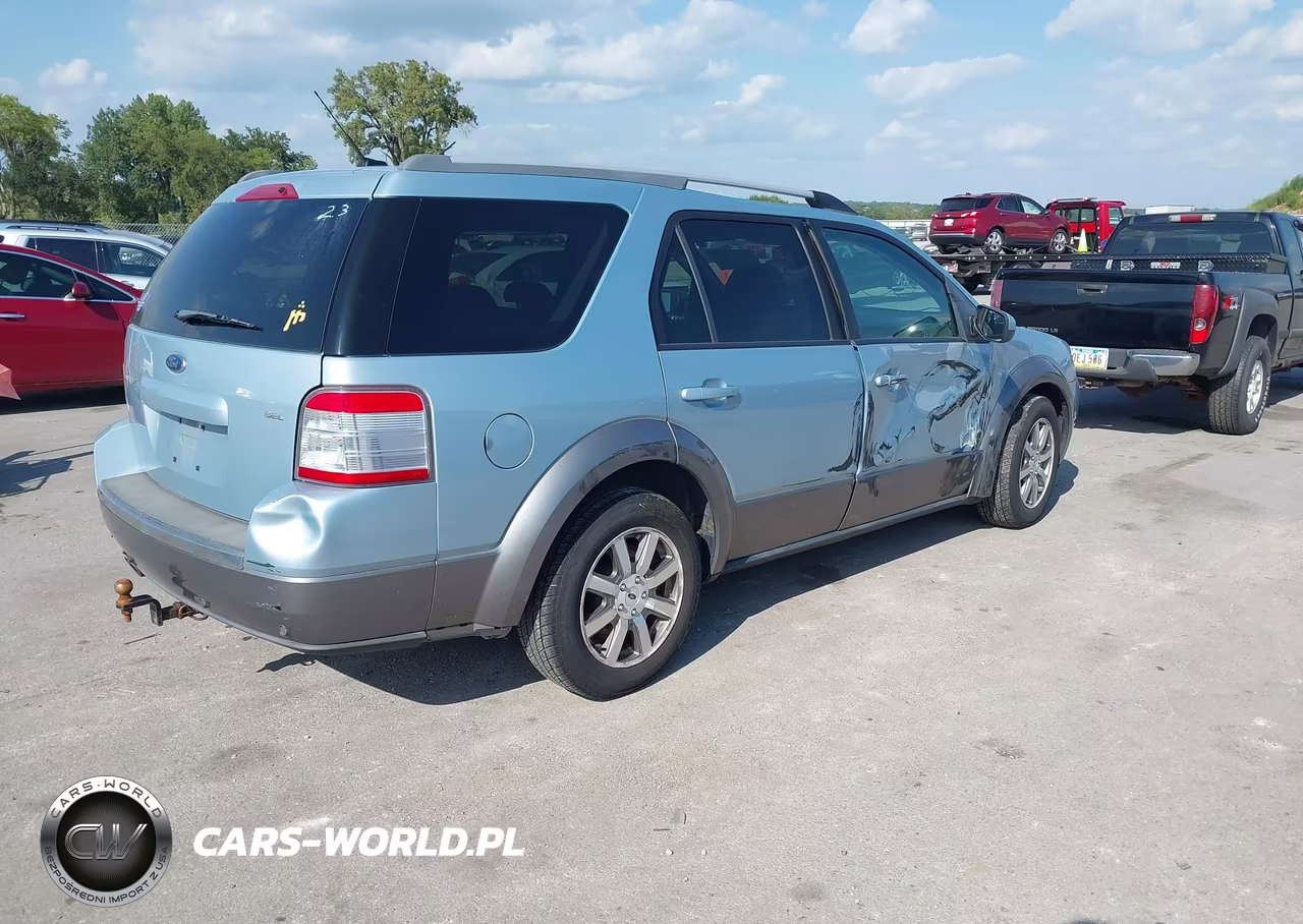 2008 Ford Taurus X Sel VIN:1FMDK02W08GA13116 - 4