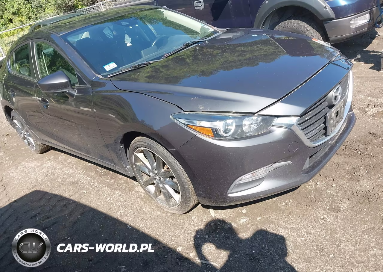2018 Mazda Mazda3 Touring – zdjęcie 1 z 16