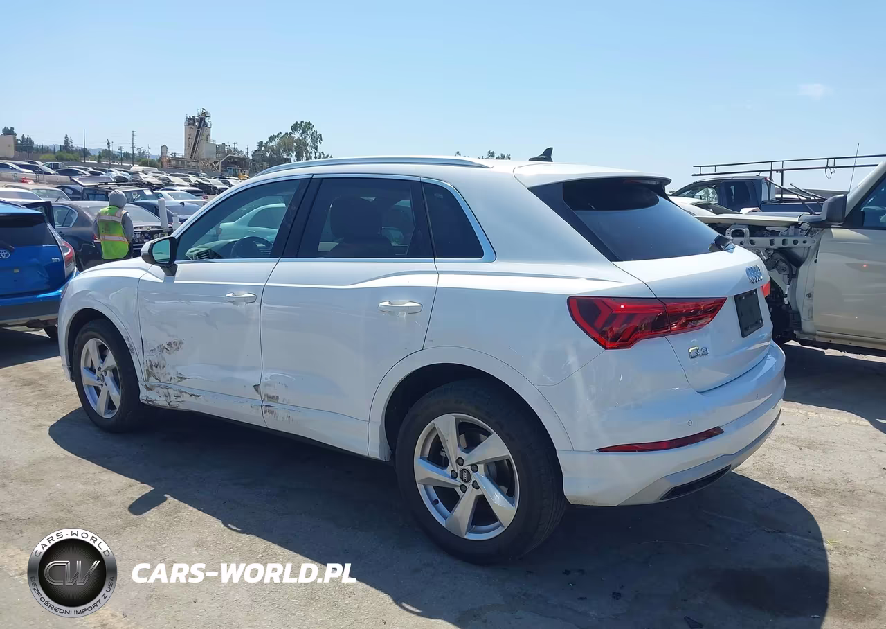 2021 Audi Q3 Premium 40 Tfsi Quattro Tiptronic VIN:WA1AUCF37M1138690 - 3