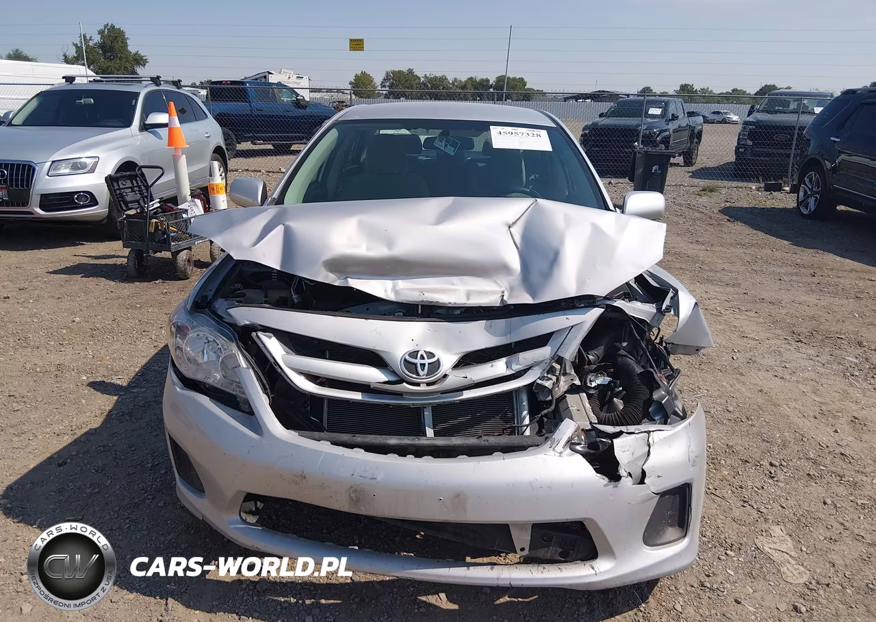 2012 Toyota Corolla Le VIN:2T1BU4EEXCC875668 - 12