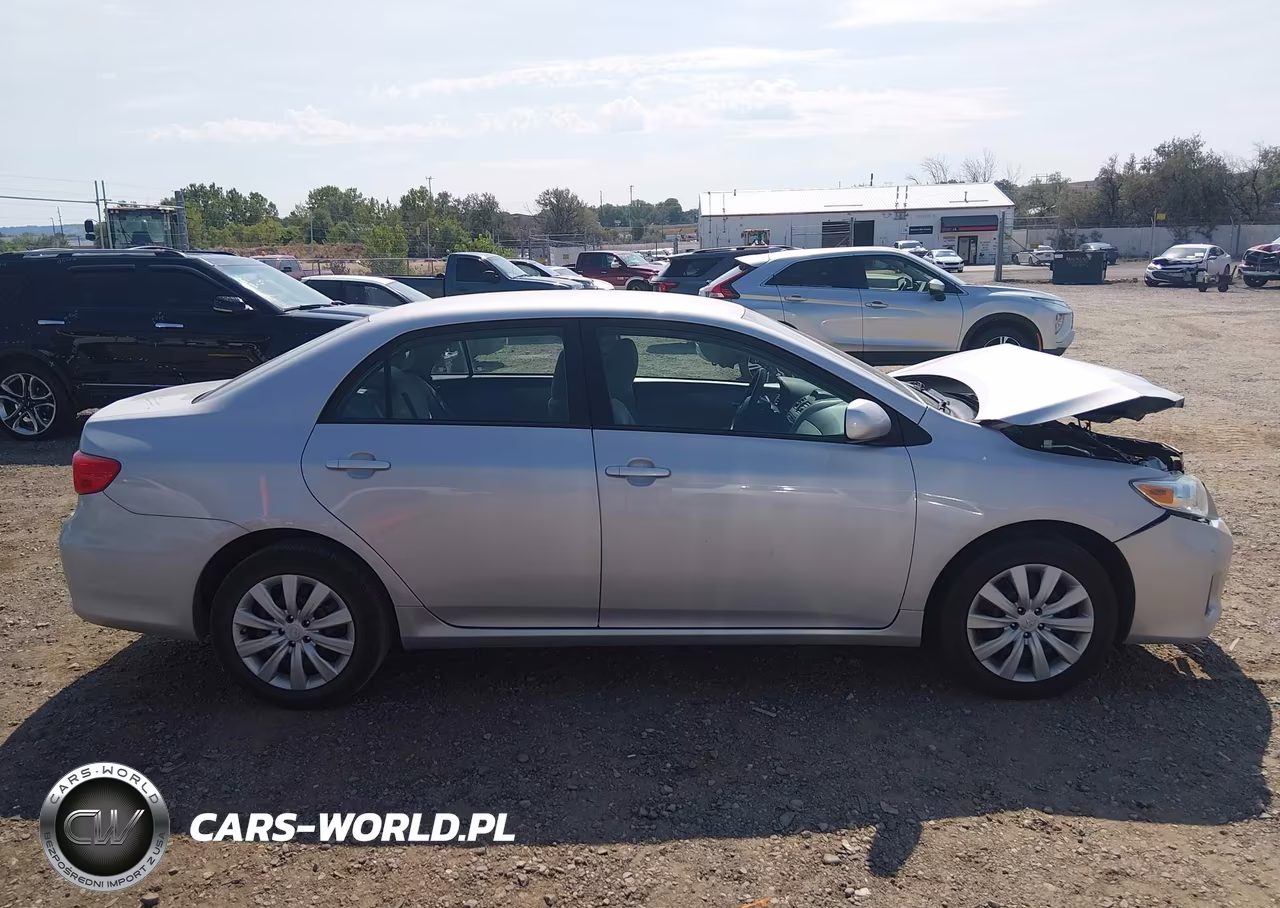 2012 Toyota Corolla Le VIN:2T1BU4EEXCC875668 - 13