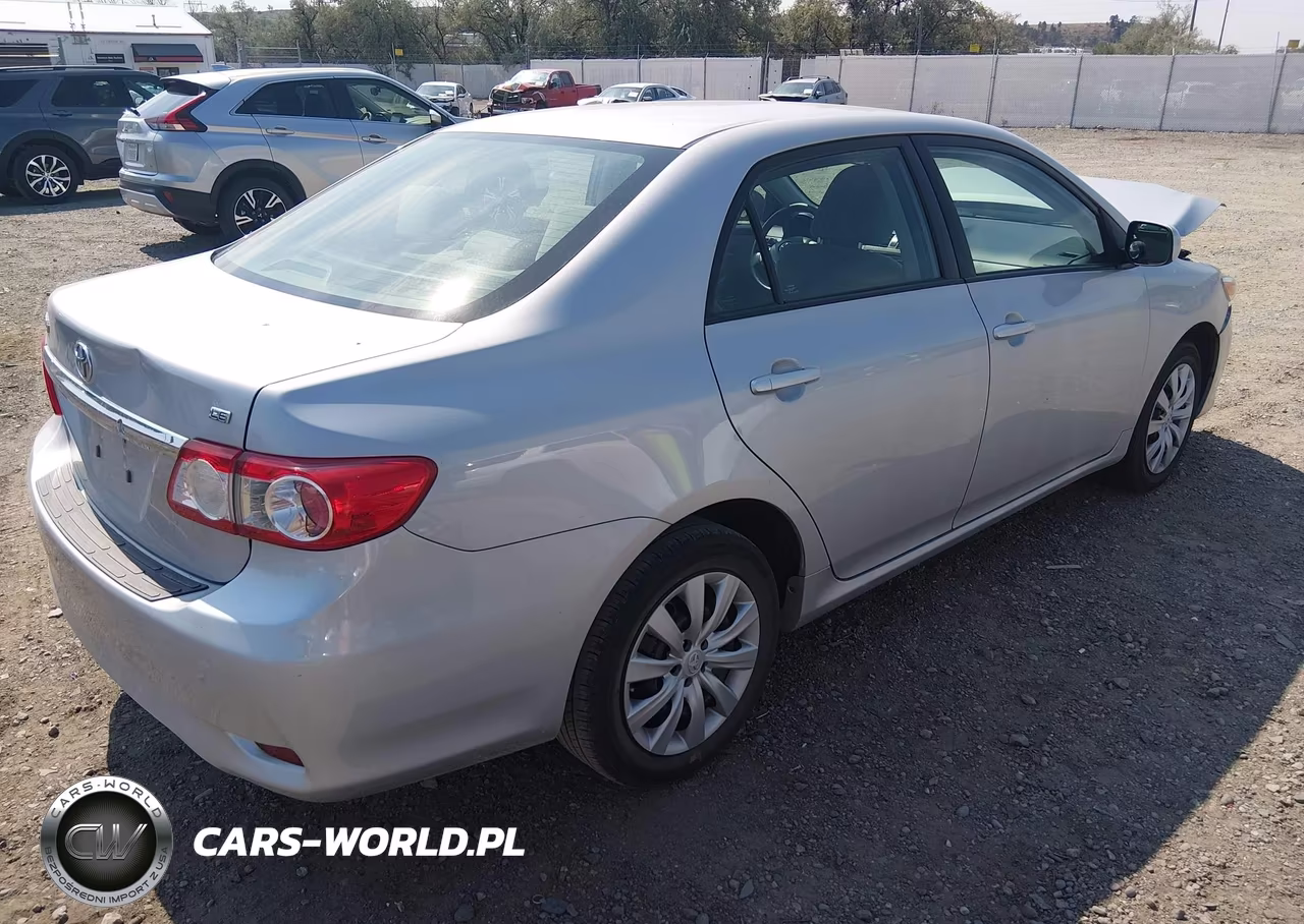 2012 Toyota Corolla Le VIN:2T1BU4EEXCC875668 - 4