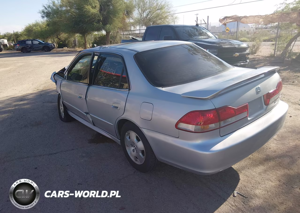 2001 Honda Accord 3.0 Ex VIN:1HGCG16501A032588 - 3