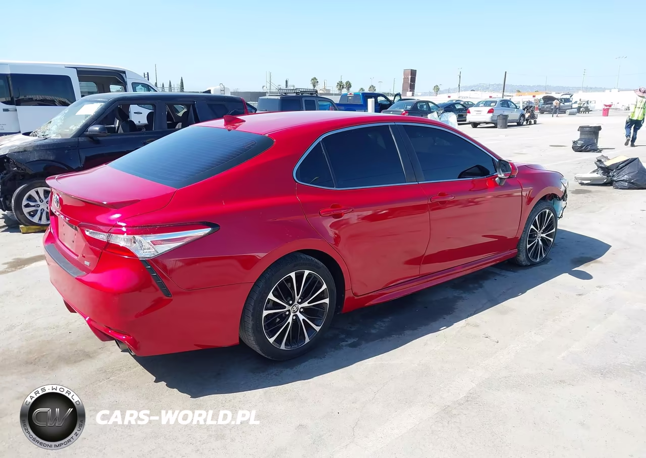 2020 Toyota Camry Se VIN:4T1G11AK4LU376498 - 4