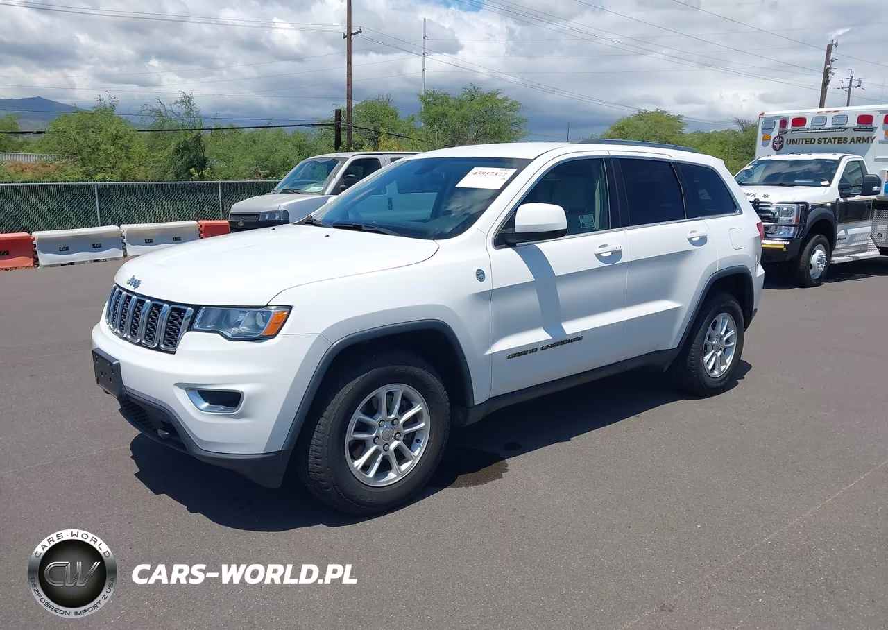 2019 Jeep Grand Cherokee Laredo E 4X4 VIN:1C4RJFAGXKC537026 - 2