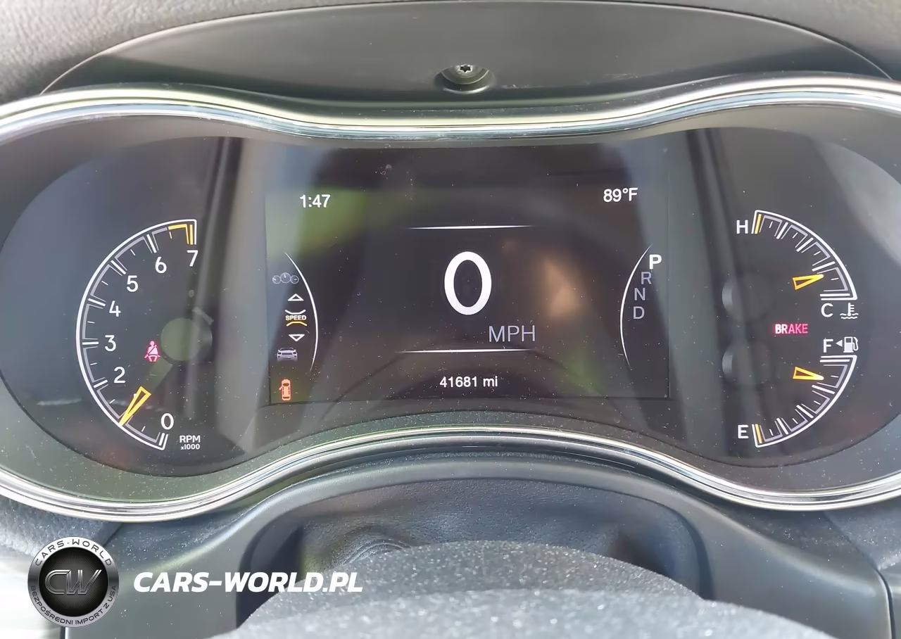 2019 Jeep Grand Cherokee Laredo E 4X4 VIN:1C4RJFAGXKC537026 - 7