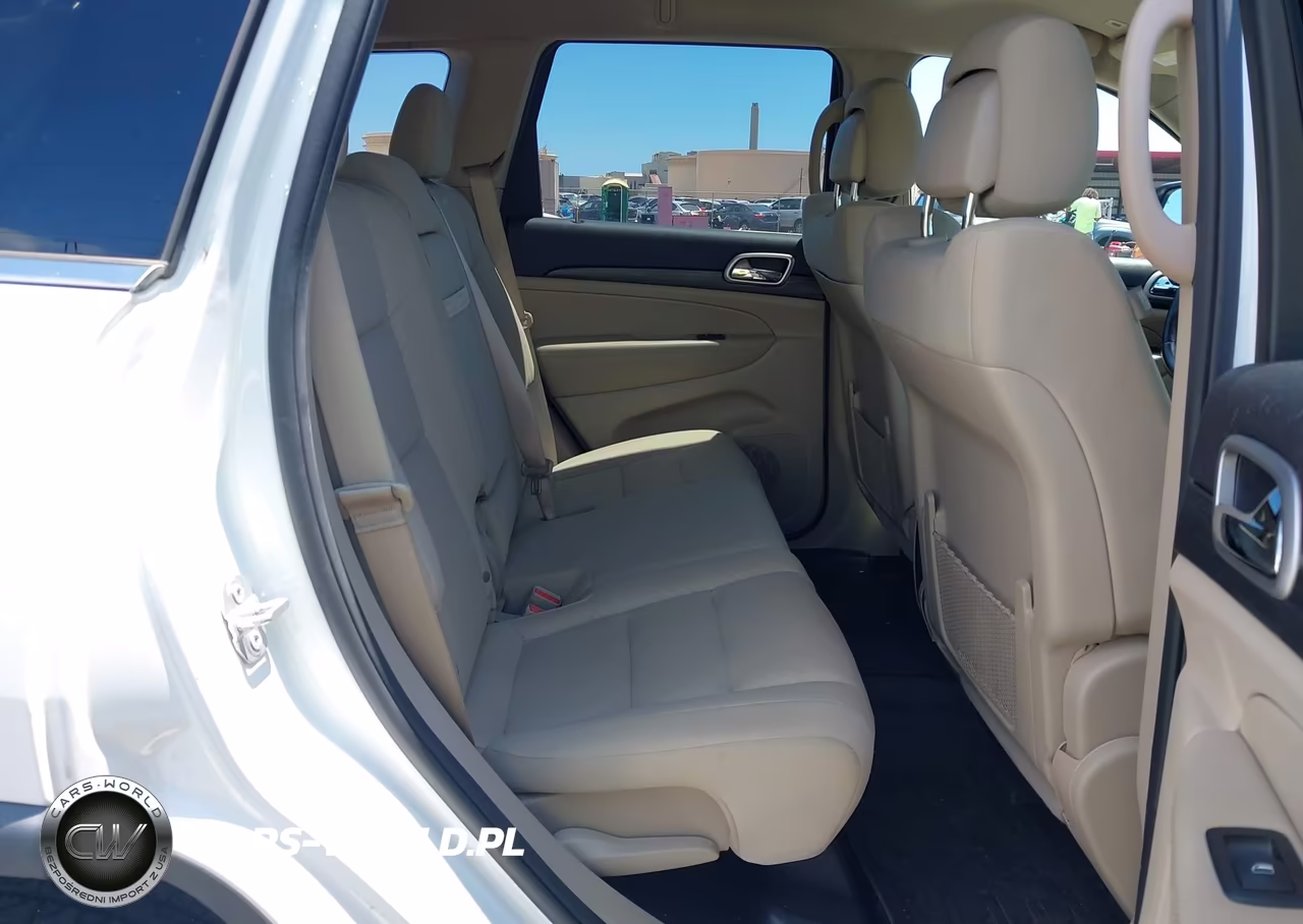 2019 Jeep Grand Cherokee Laredo E 4X4 VIN:1C4RJFAGXKC537026 - 8