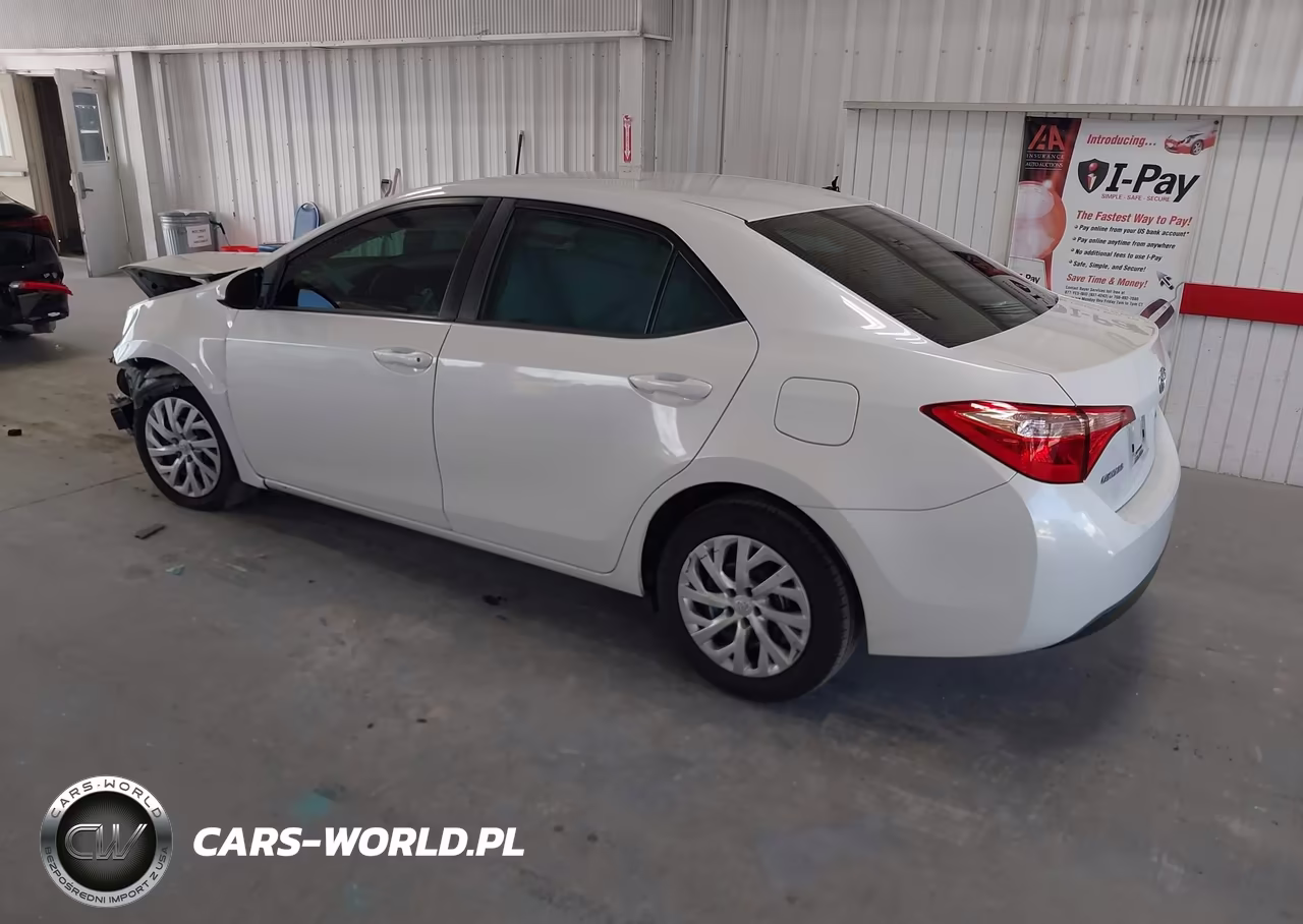 2019 Toyota Corolla Le VIN:5YFBURHE0KP927106 - 3