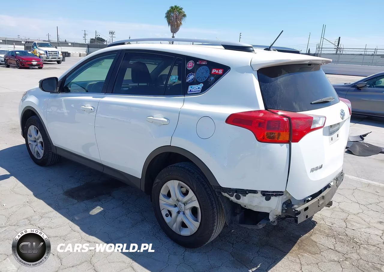 2015 Toyota Rav4 Le VIN:JTMZFREV6FJ050063 - 3