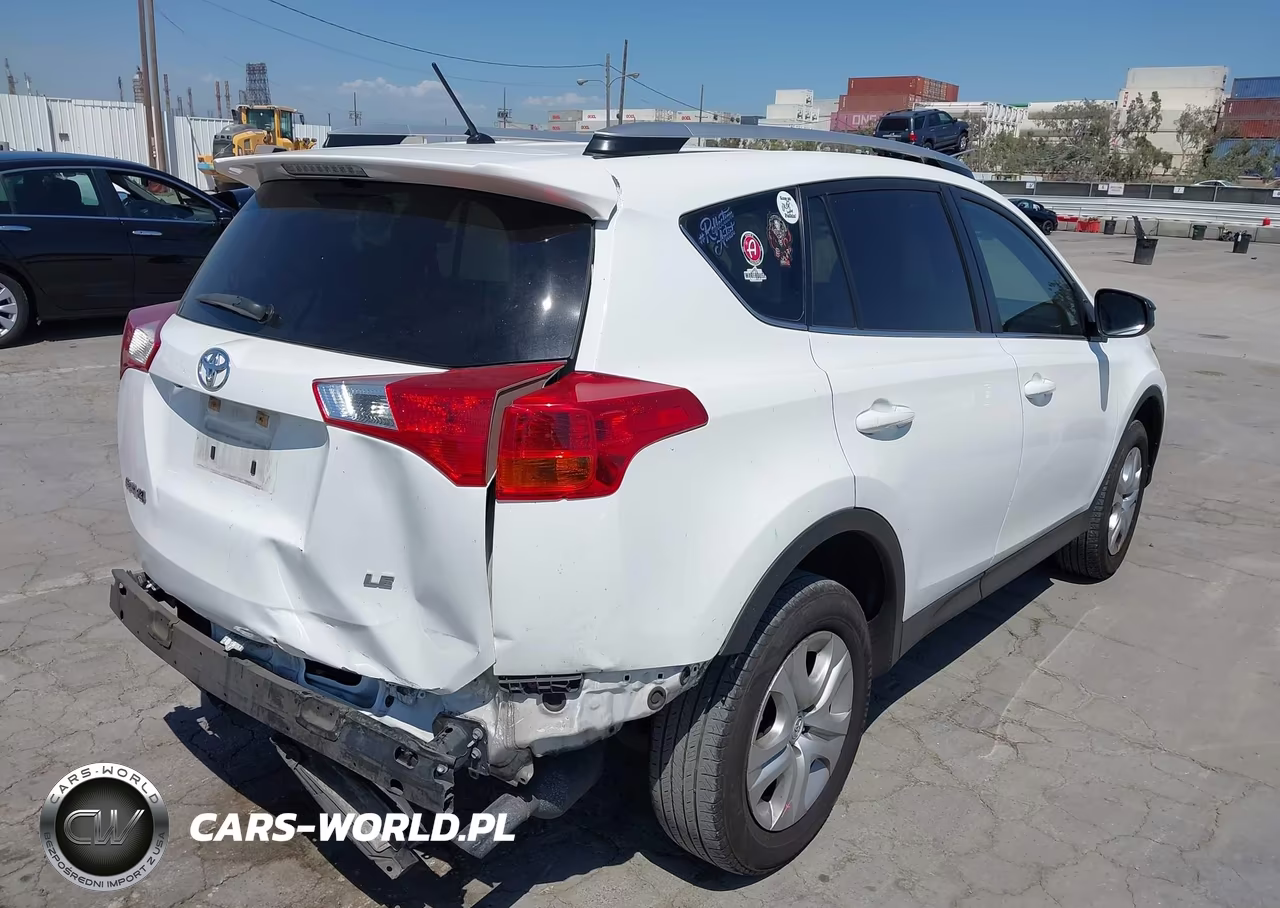 2015 Toyota Rav4 Le VIN:JTMZFREV6FJ050063 - 4