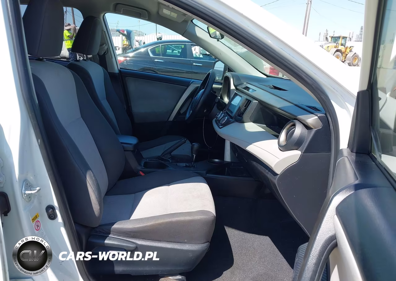 2015 Toyota Rav4 Le VIN:JTMZFREV6FJ050063 - 5