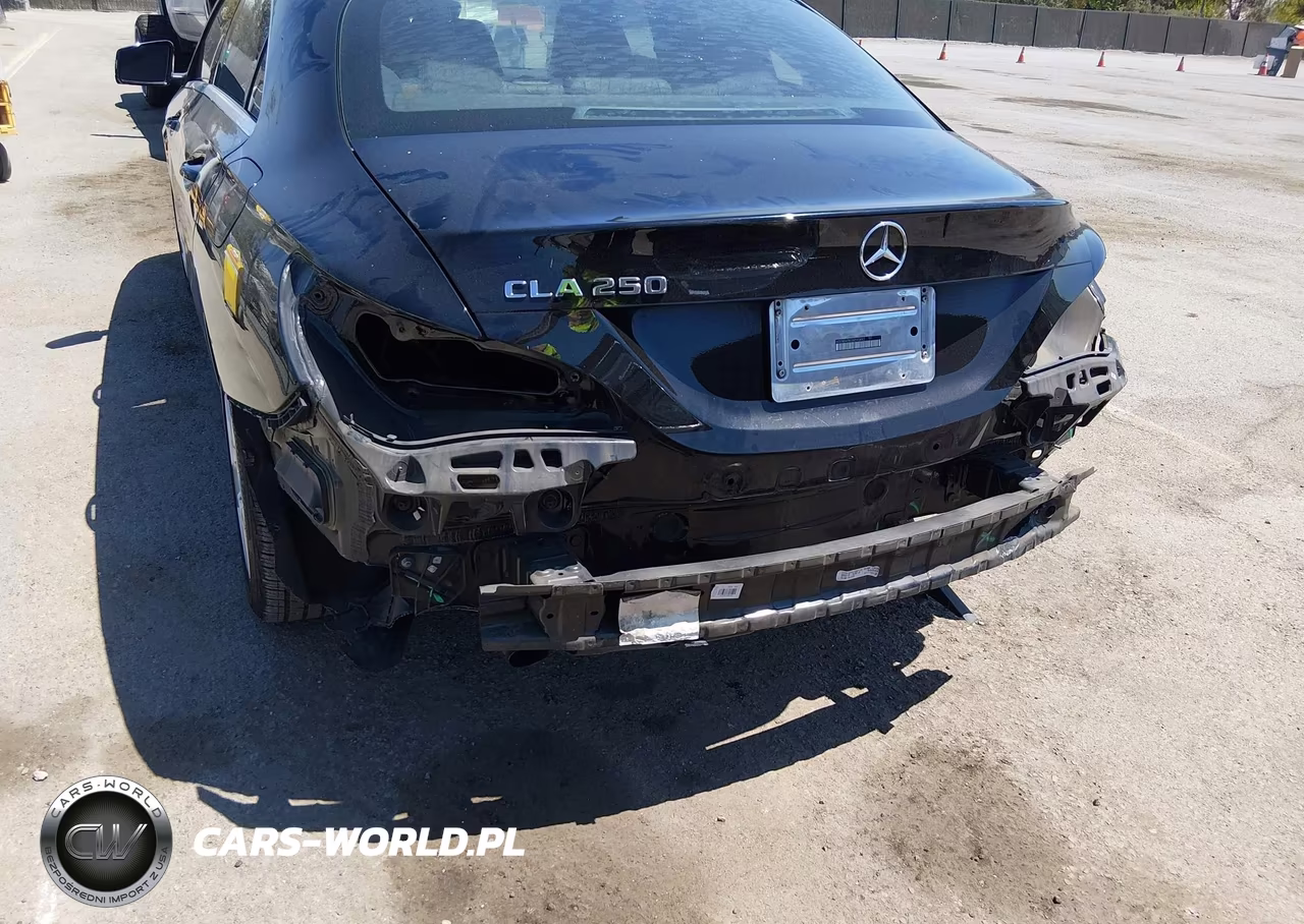 2018 Mercedes-Benz Cla 250 VIN:WDDSJ4EB0JN590492 - 6