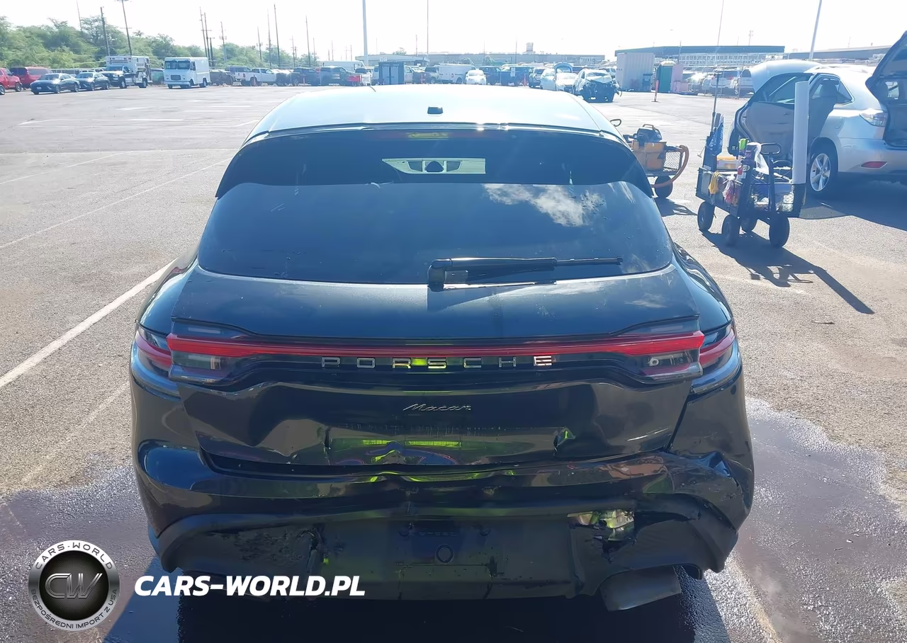 2024 Porsche Macan T VIN:WP1AA2A59RLB07615 - 17