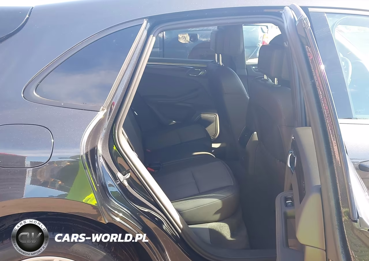 2024 Porsche Macan T VIN:WP1AA2A59RLB07615 - 8
