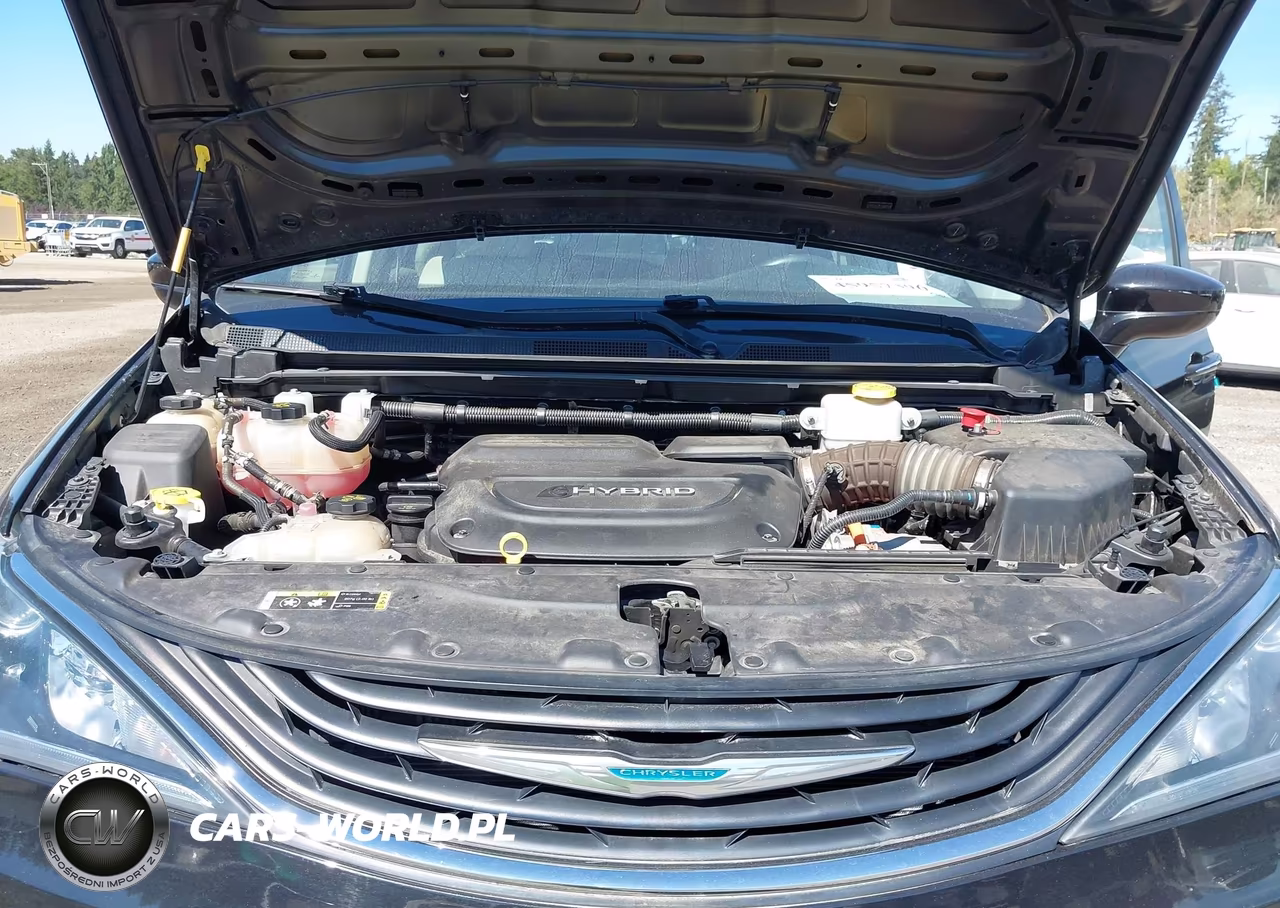2017 Chrysler Pacifica Hybrid Touring Plus VIN:2C4RC1H75HR797420 - 10