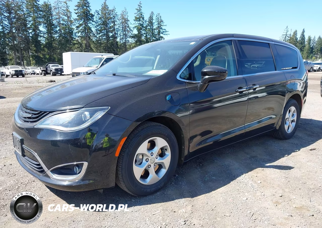 2017 Chrysler Pacifica Hybrid Touring Plus VIN:2C4RC1H75HR797420 - 2