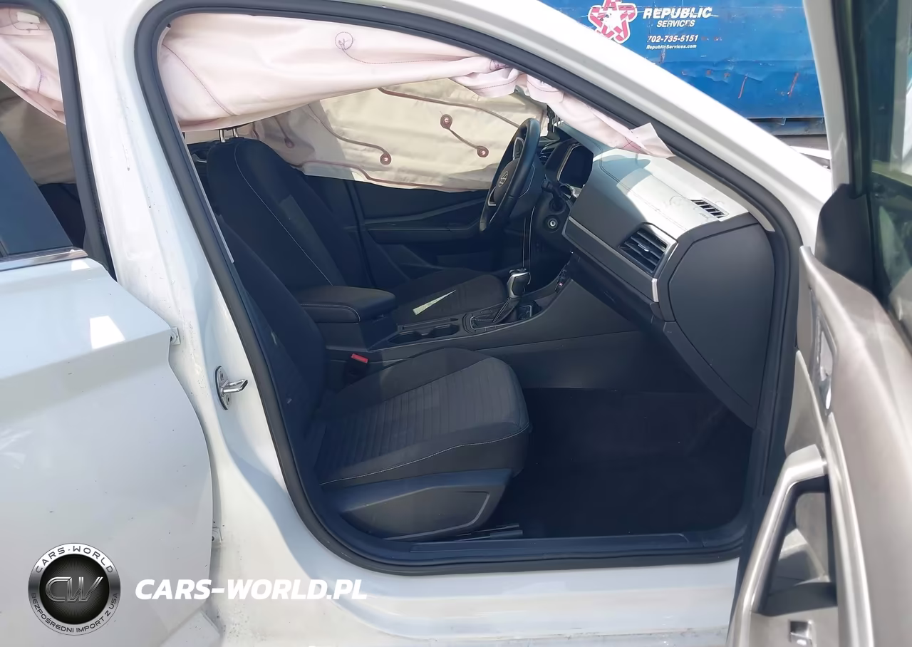 2023 Volkswagen Jetta 1.5T S VIN:3VW5M7BU2PM057033 - 5
