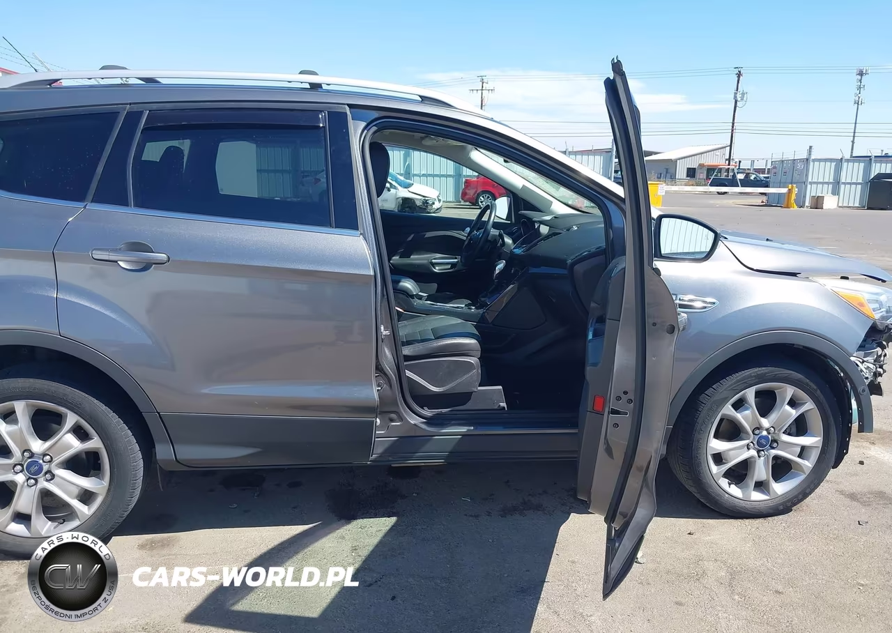 2014 Ford Escape Titanium VIN:1FMCU9J91EUE54028 - 5