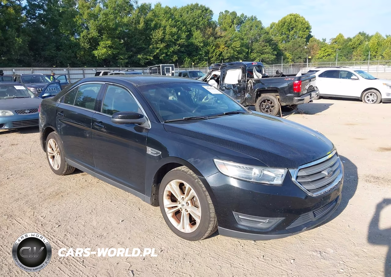 2017 Ford Taurus Sel