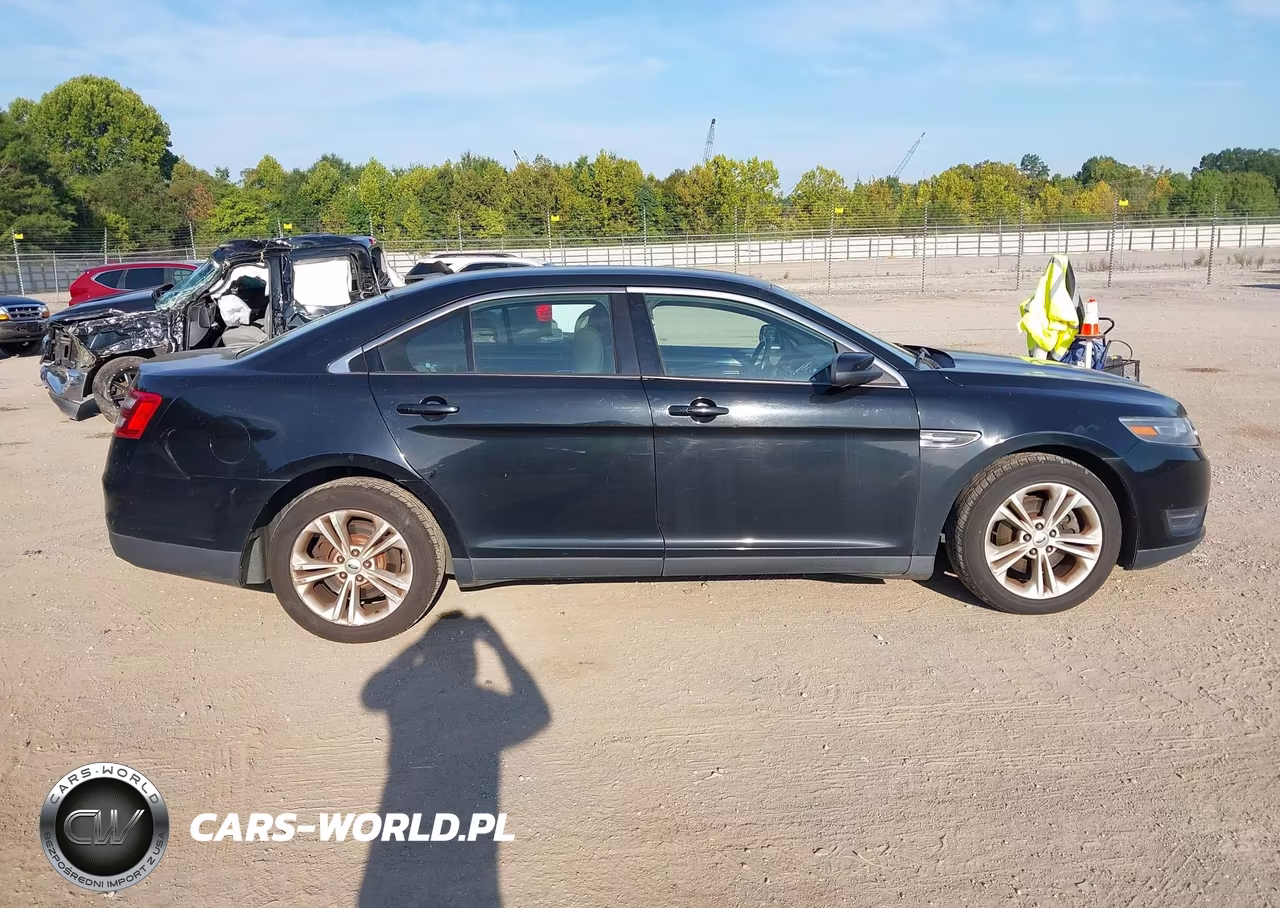 2017 Ford Taurus Sel VIN:1FAHP2E86HG107135 - 13