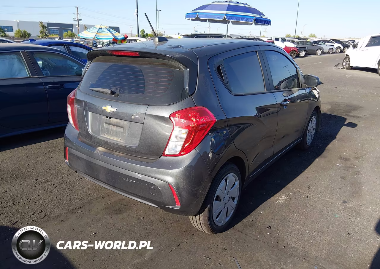 2018 Chevrolet Spark Ls Cvt VIN:KL8CB6SA5JC473773 - 4