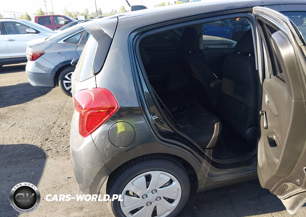 2018 Chevrolet Spark Ls Cvt VIN:KL8CB6SA5JC473773 - 8