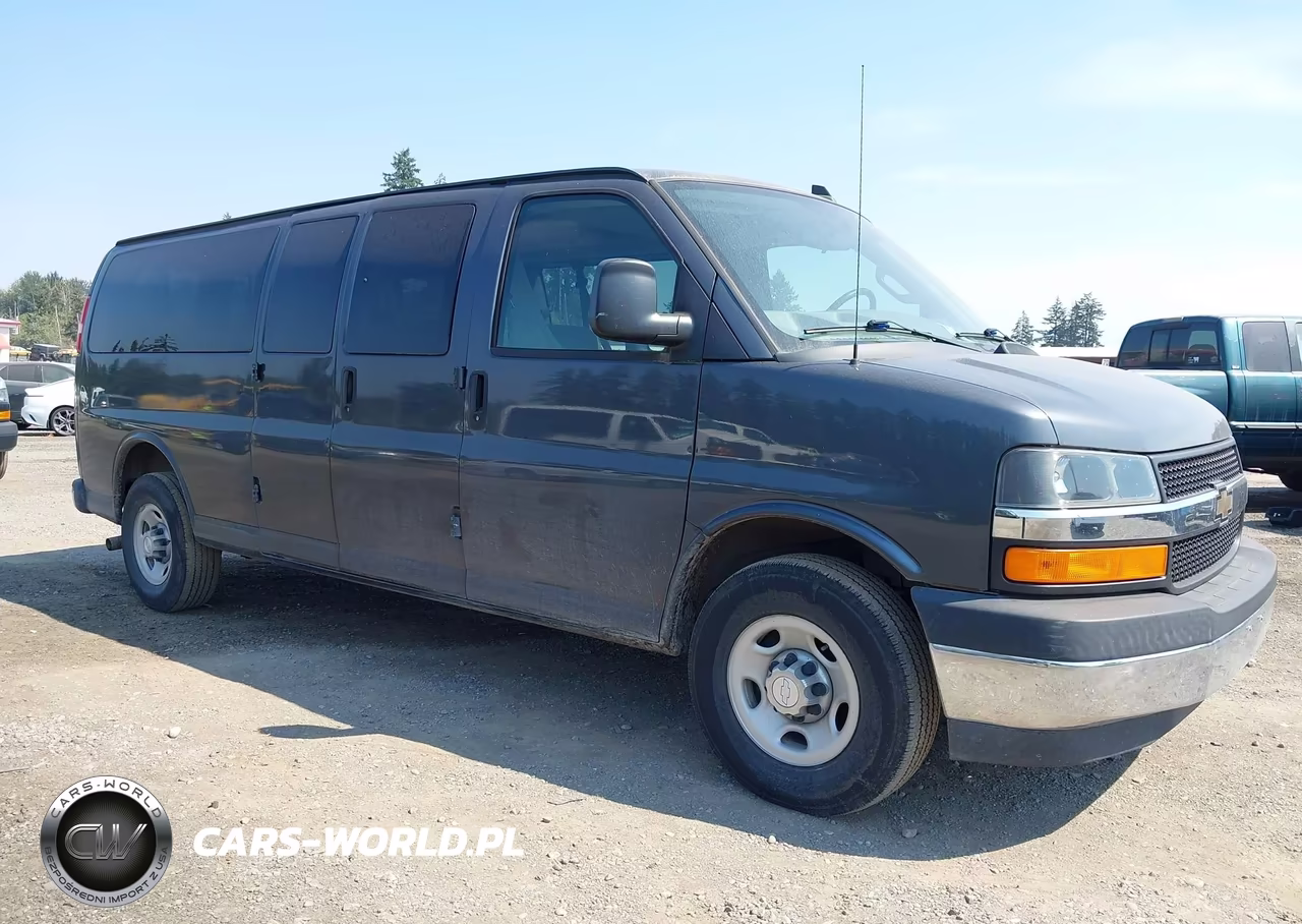 2017 Chevrolet Express 3500 Lt